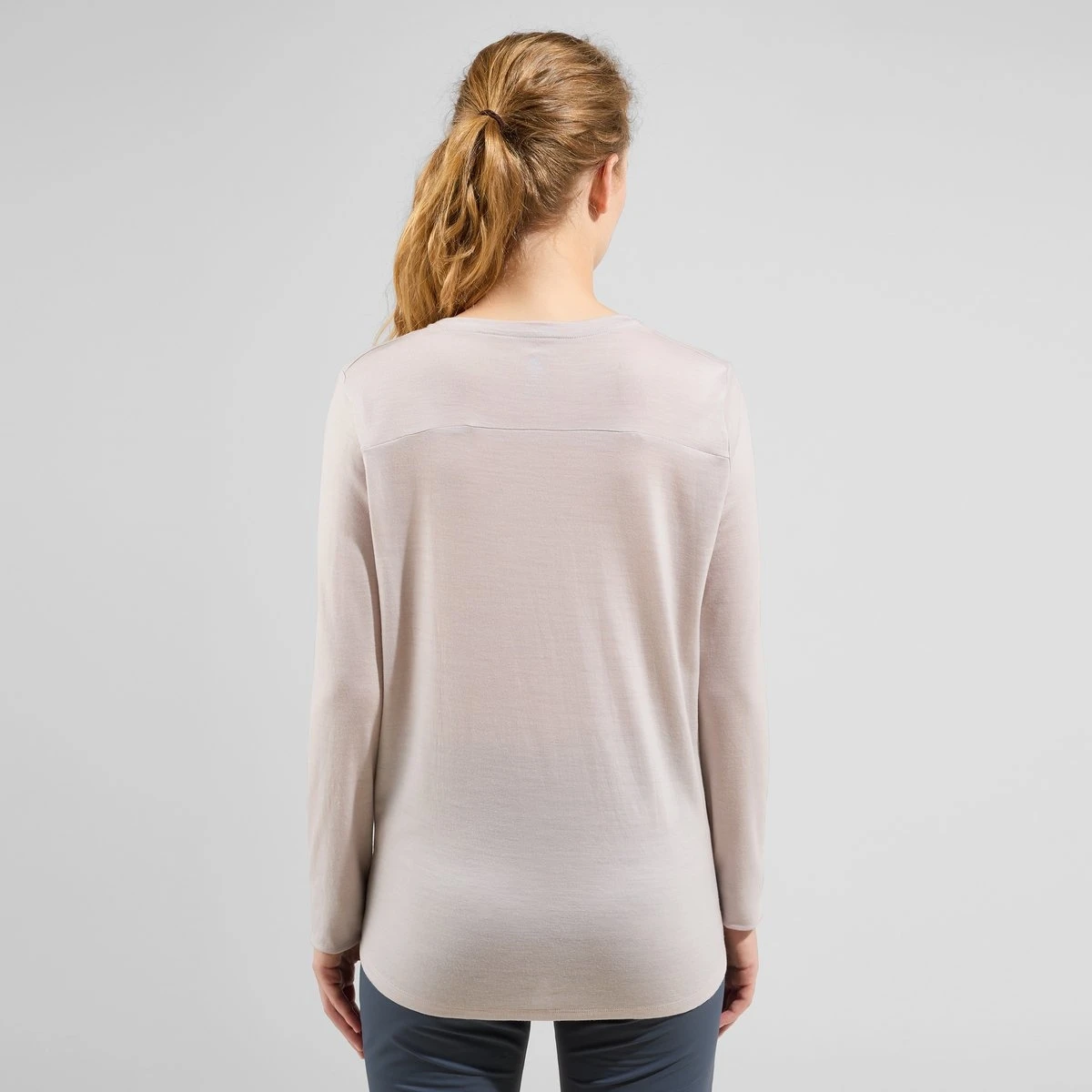 Odlo Ascent 365 Merino 200 Long Sleeve Shirt Women - Silver Cloud 6 Odlo Ascent 365 Merino 200 Long Sleeve Shirt Women - Silver Cloud - Image 4