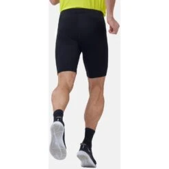 Odlo Essentials Tight Shorts Men - Black -Odlo odlo mens essential tight shorts black 4 1219321