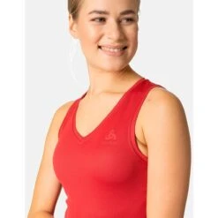 Odlo Active F-Dry Light V-Neck Base Layer Singlet Women - American Beauty 10 Odlo Active F-Dry Light V-Neck Base Layer Singlet Women - American Beauty -Odlo odlo womens active f dry light eco v neck singlet american beauty 1 1406371