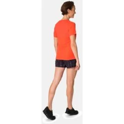 Odlo Essentials Chill-Tec Running Shirt Women - Cayenne -Odlo odlo womens essential chill tec t shirt cayenne 4 1406475