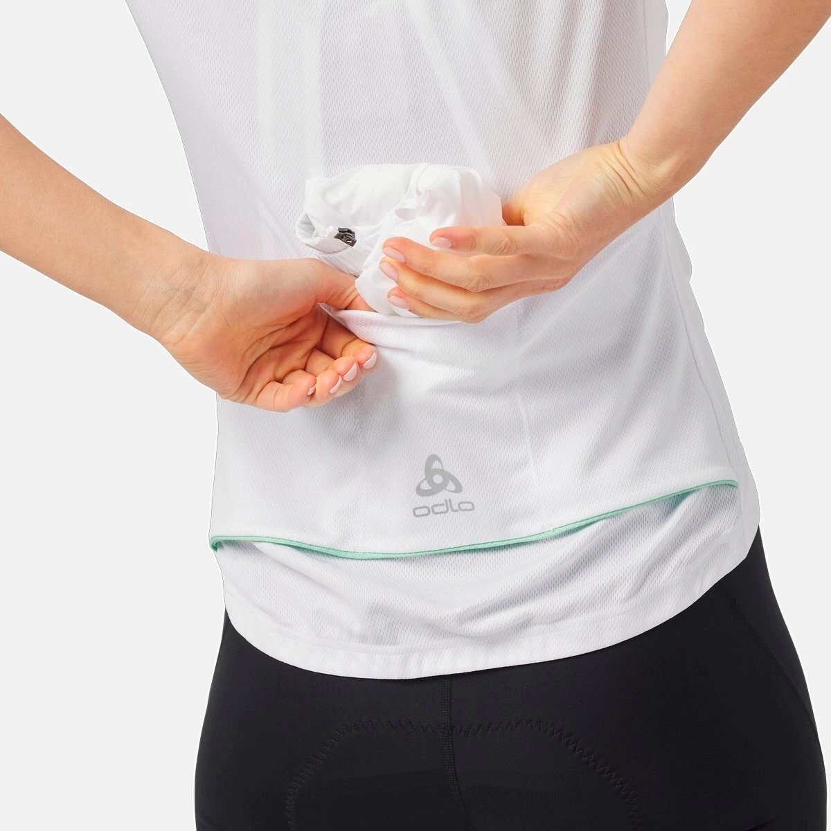 Odlo Essentials Windproof Cycling Vest Women - White 12 Odlo Essentials Windproof Cycling Vest Women - White - Image 10