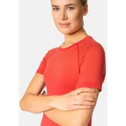 Odlo Performance Light Base Layer T-Shirt Women - American Beauty 13 Odlo Performance Light Base Layer T-Shirt Women - American Beauty -Odlo odlo womens performance light eco short sleeve t shirt american beauty 3 1406800